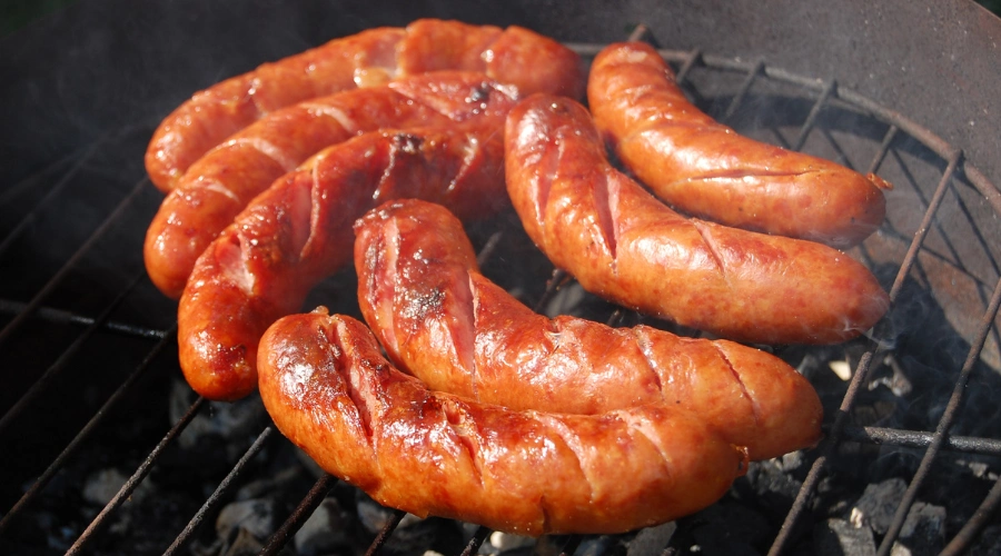 Linguiças e Calabresa no Churrasco