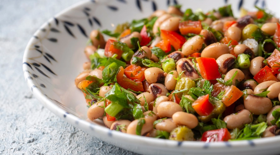 Salada de feijão-fradinho