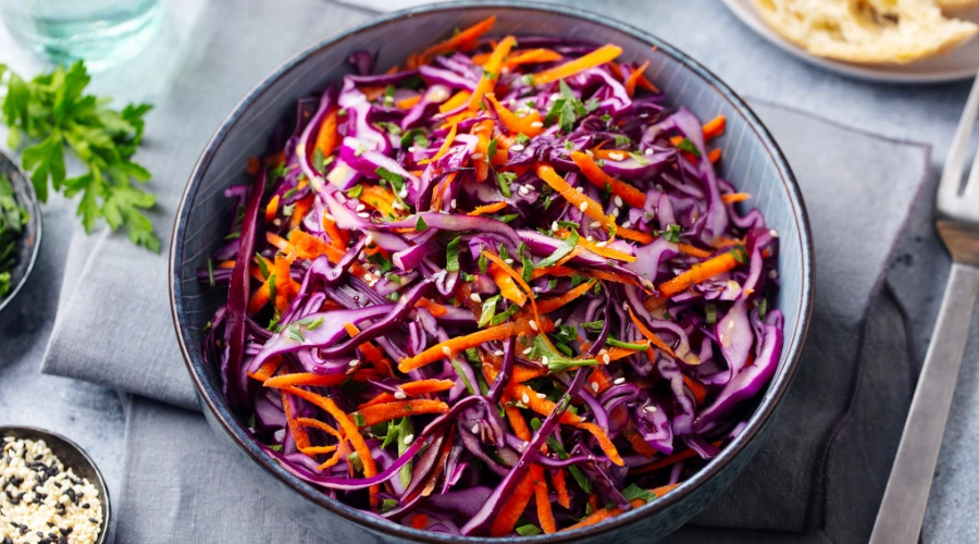 Salada de repolho com cenoura