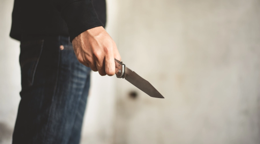 Conflitos e Tensão com Outras Pessoas
