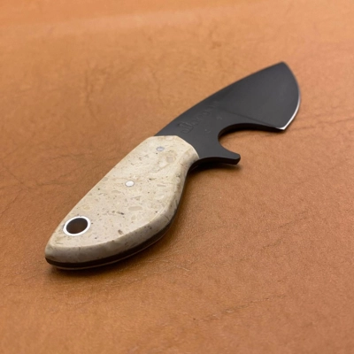 Faca Artesanal EDC Corian -Fosfatizada-