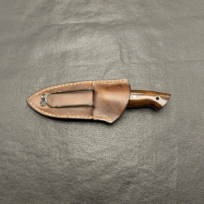 Faca. Artesanal EDC Guajuvira